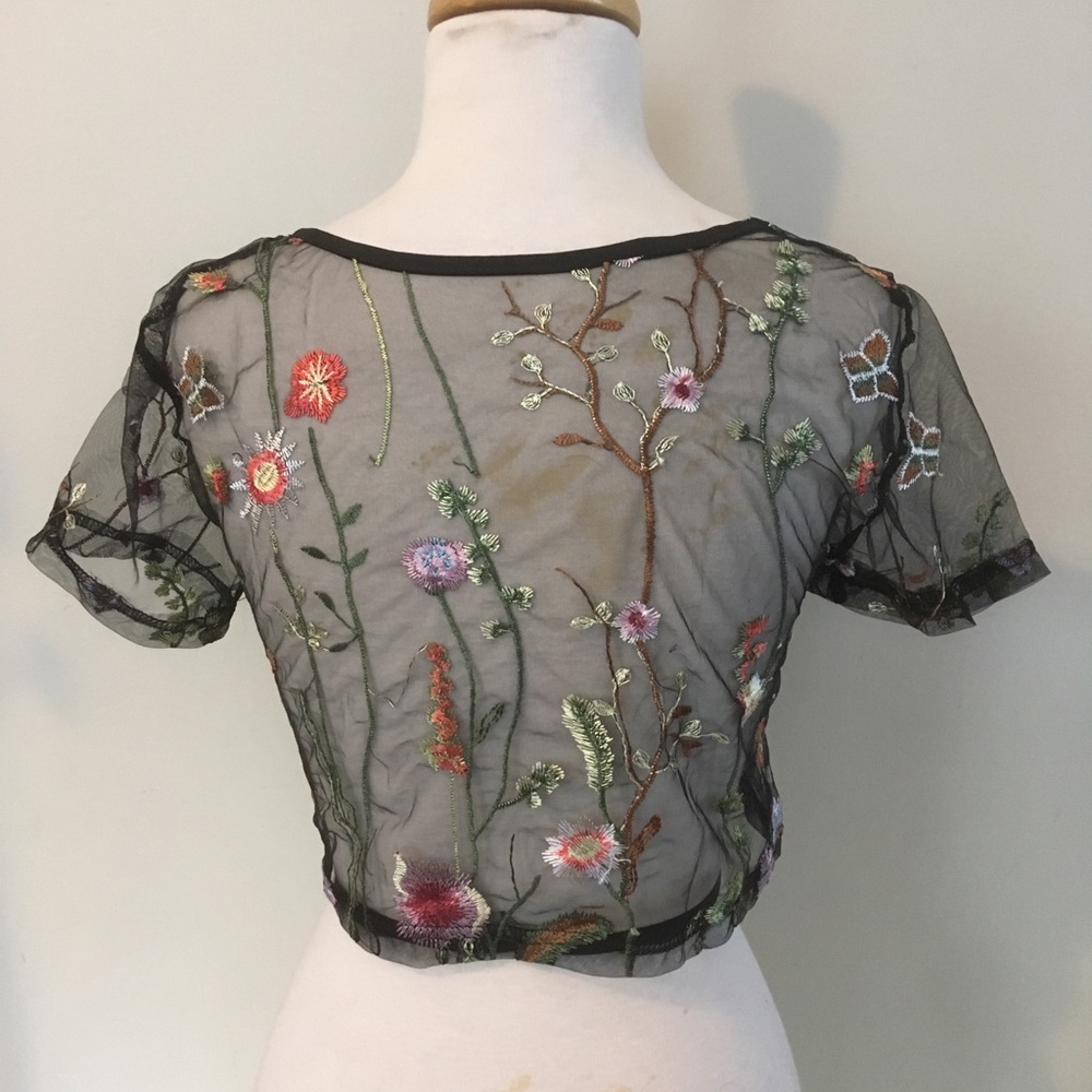 Black floral embroidered mesh crop top - Picture 3 of 3